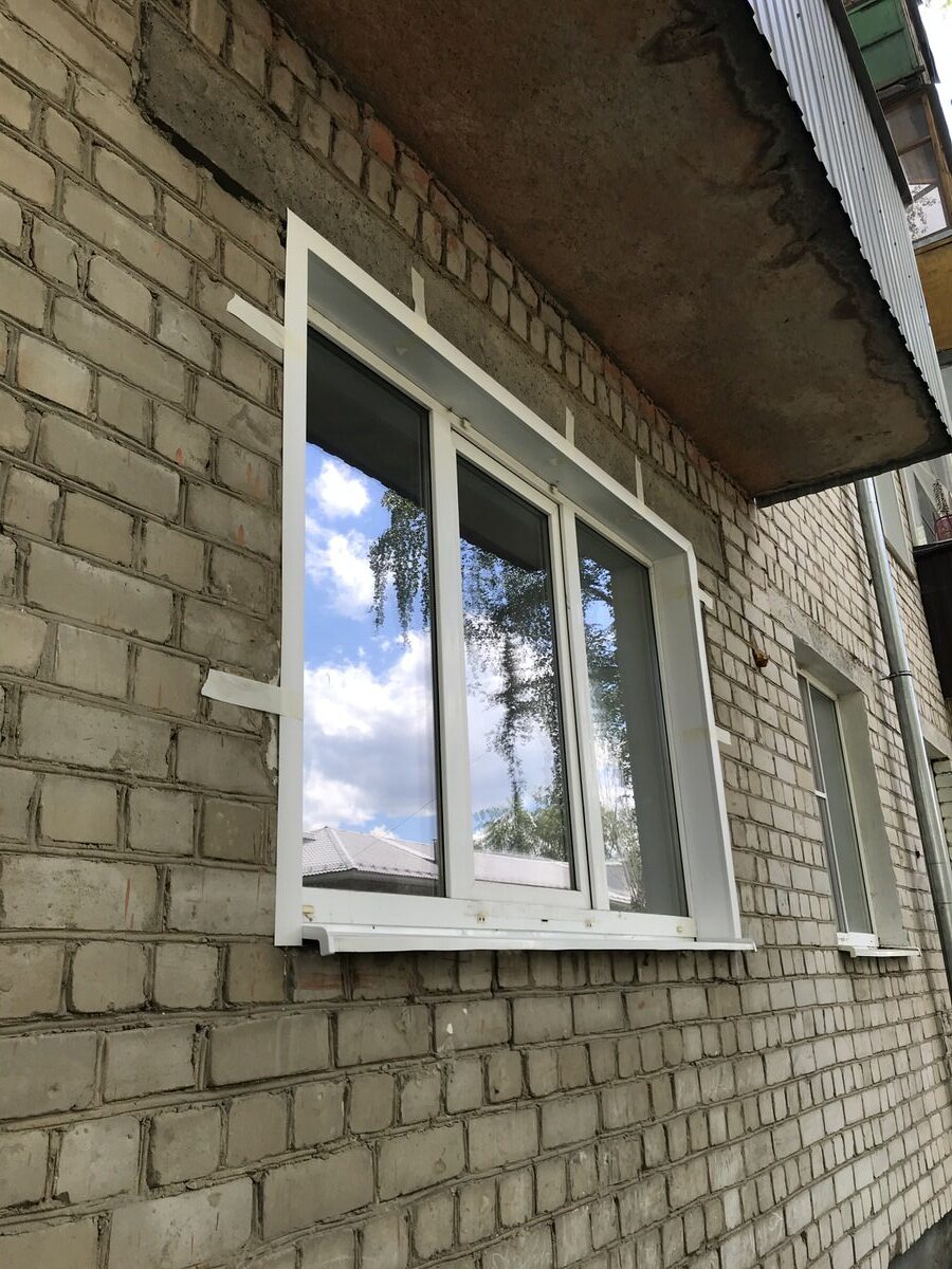 Монтаж отливов для пластиковых окон в Курильске